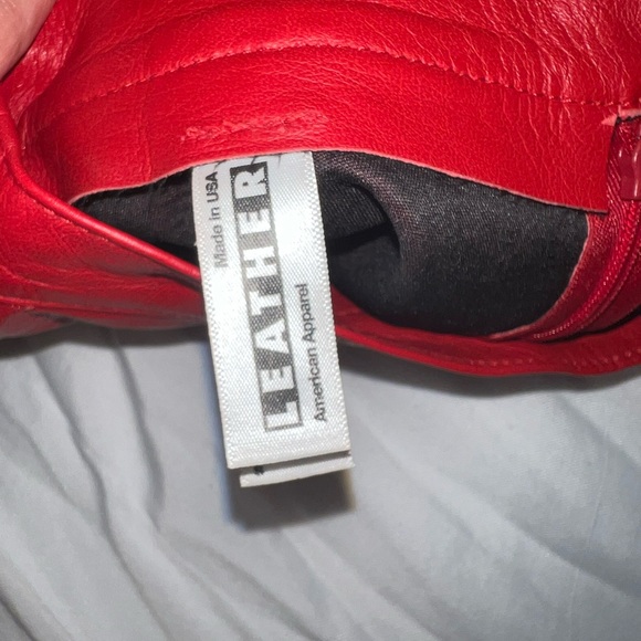American Apparel red leather skirt - Picture 2 of 5